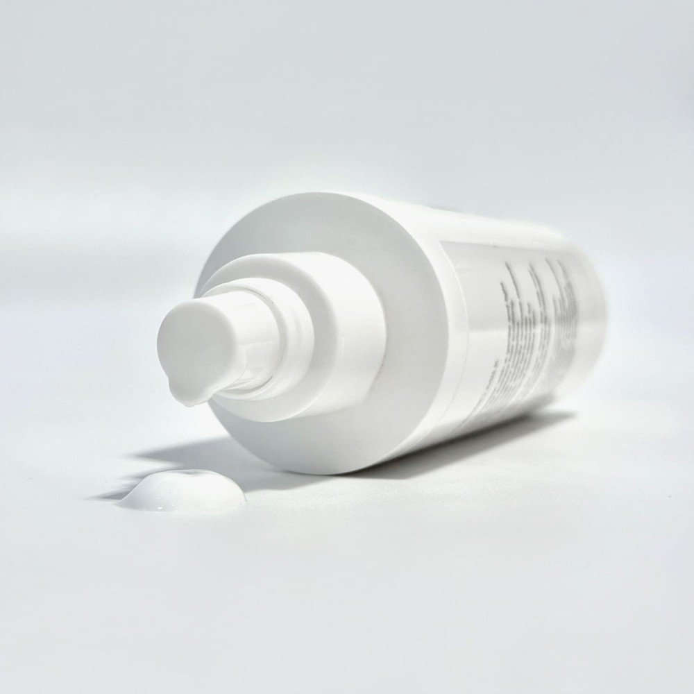 Успокояващо почистващо мляко за лице Reneo Calming Milk, 200 мл.