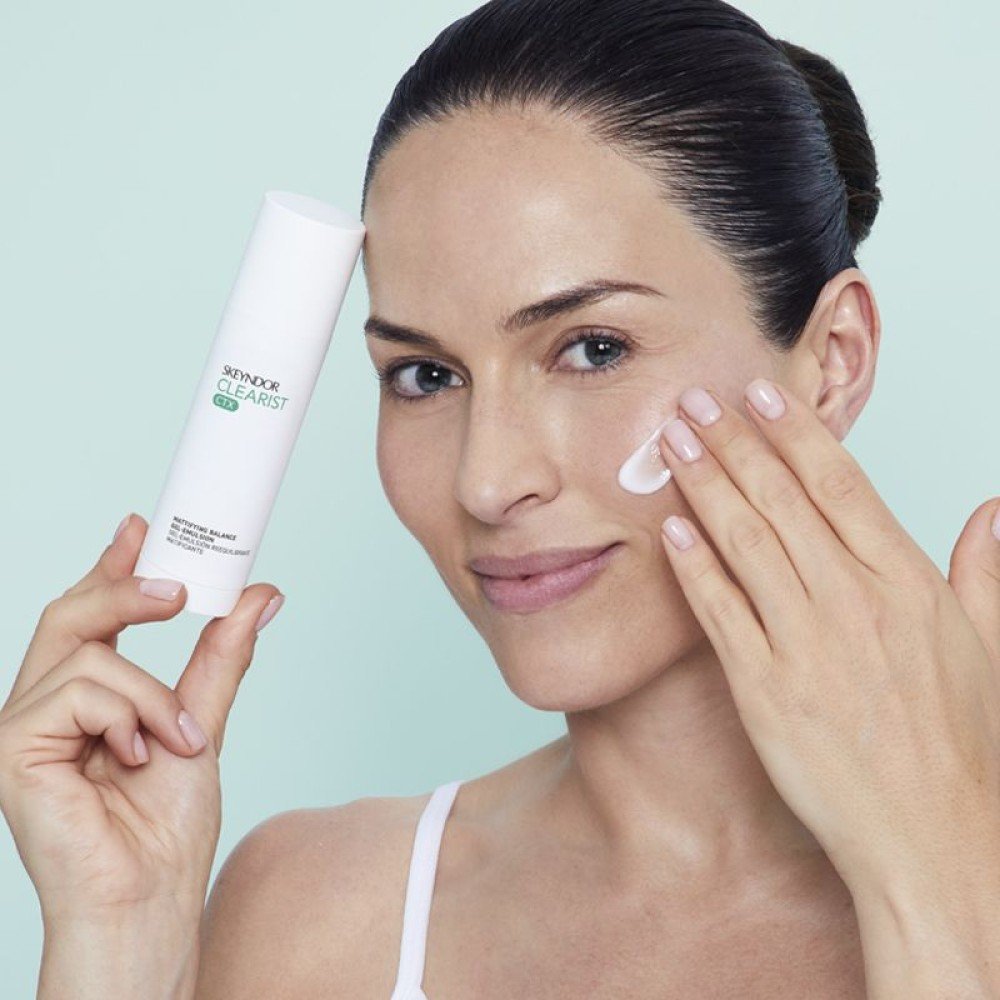 Матираща и балансираща гел-емулсия Skeyndor Clearist CTX Mattifying Balance Gel-Emulsion 50 мл.